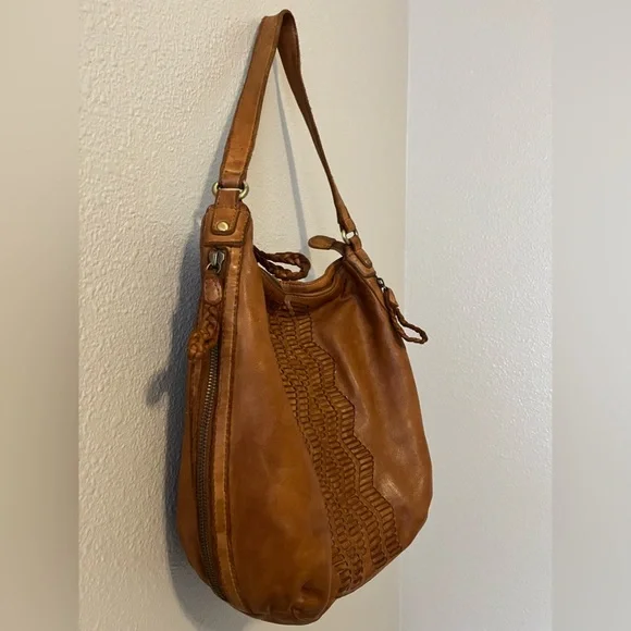 100% genuine leather hobo shoulder bag. - Picture 2 of 10